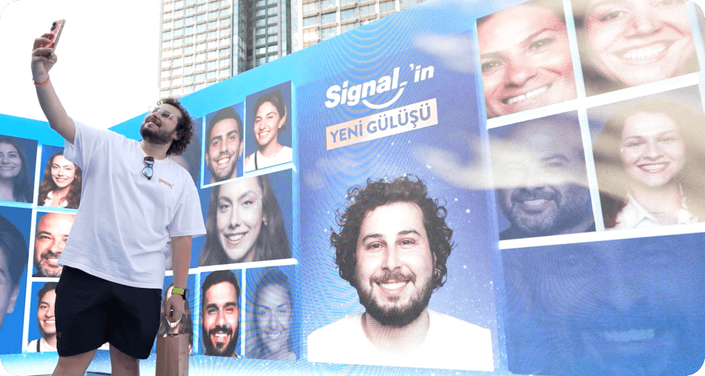 SIGNAL SIGNAL’S NEW SMILE